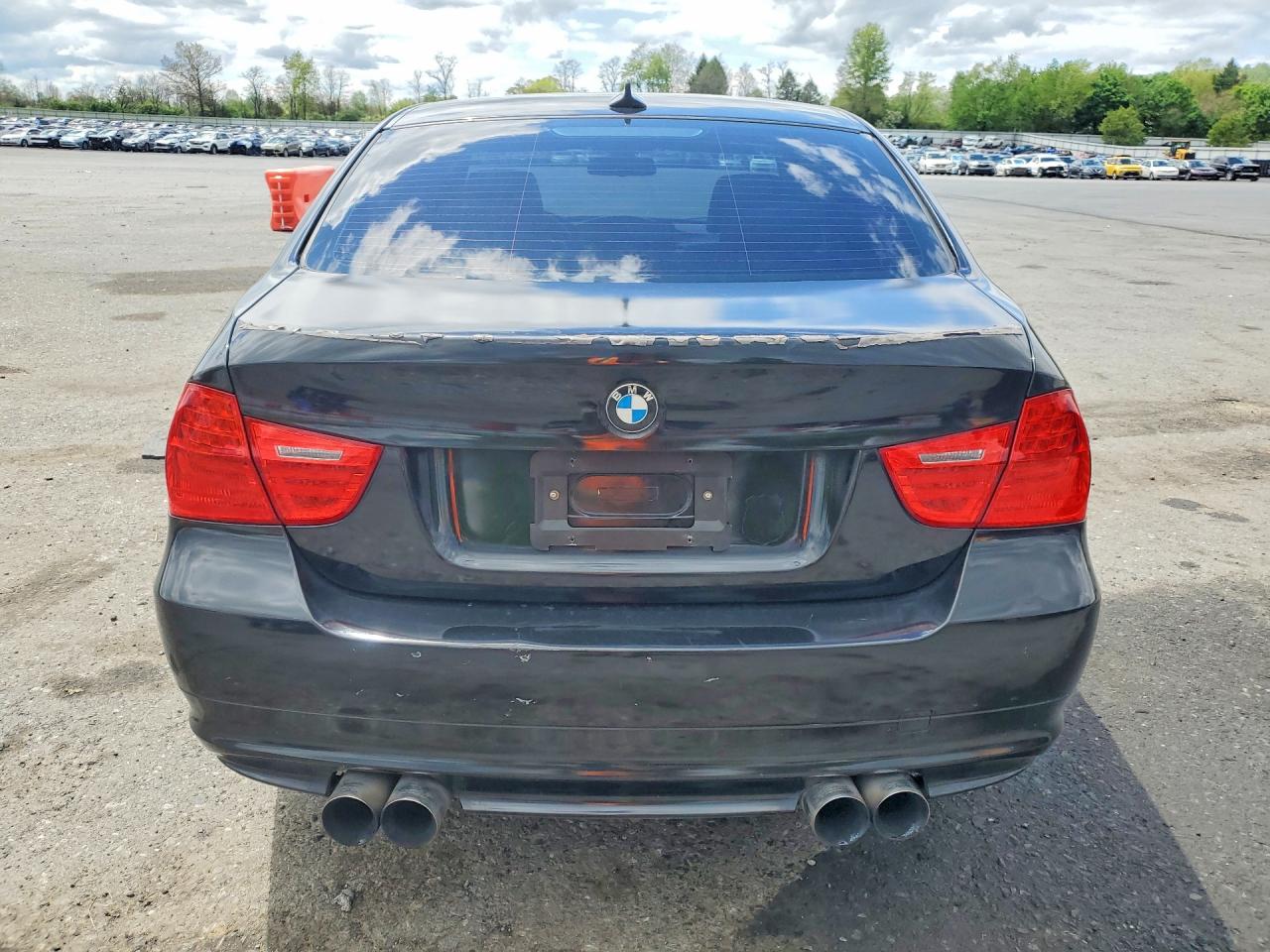 2011 BMW 3 SERIES
