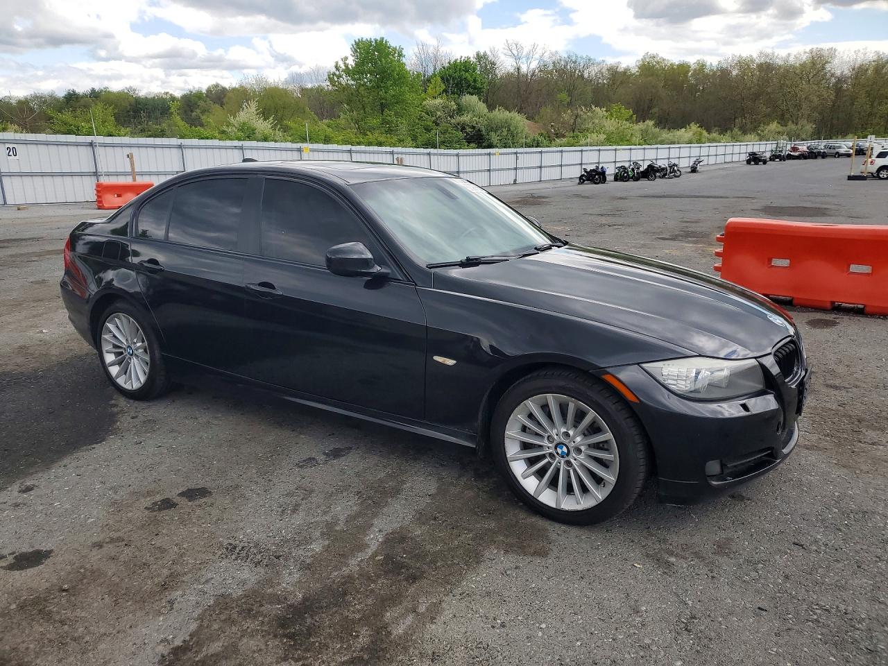 2011 BMW 3 SERIES