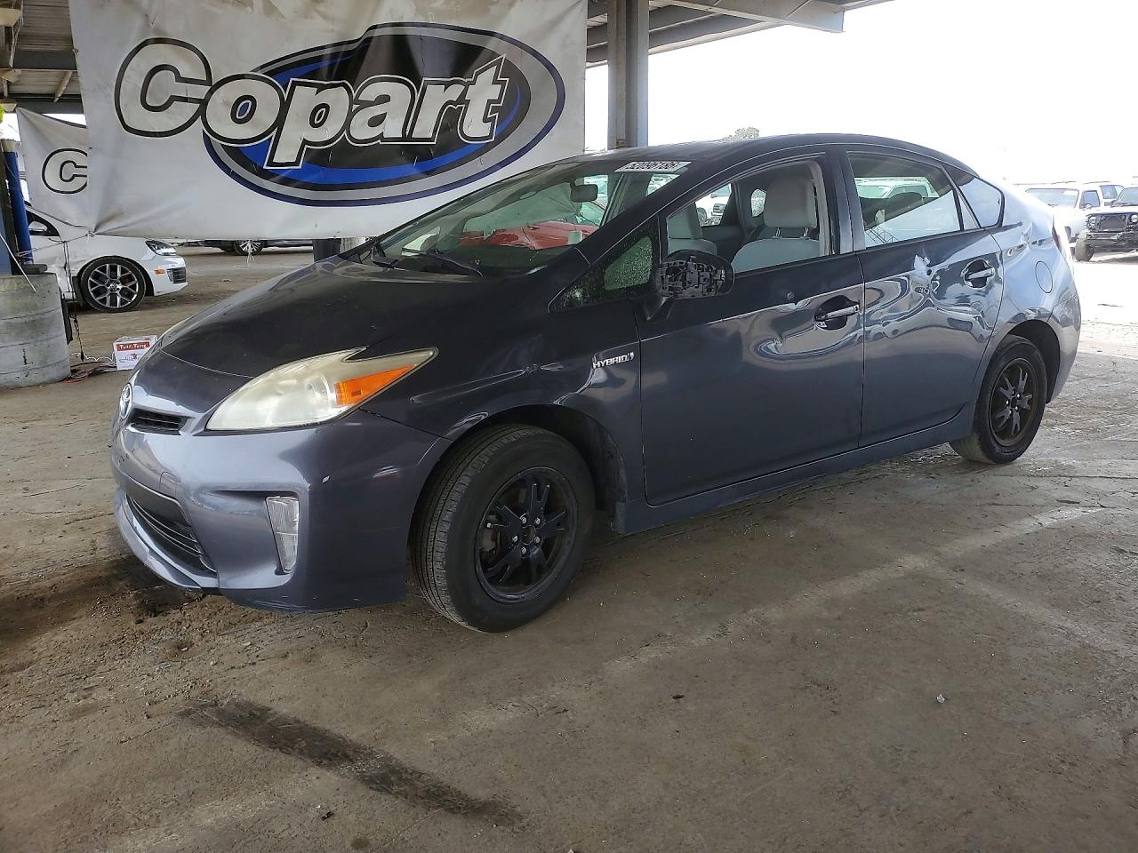 2013 TOYOTA PRIUS