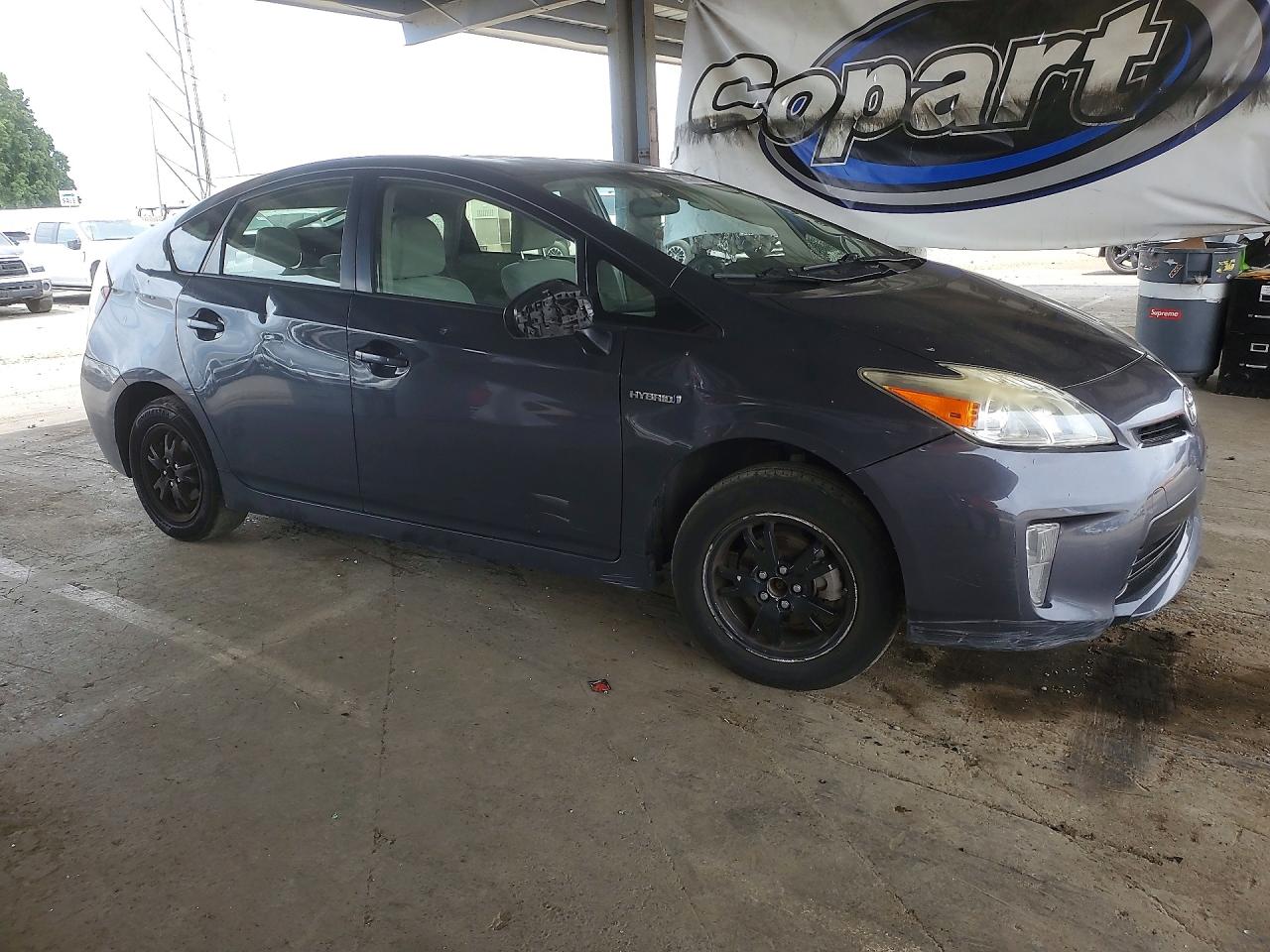 2013 TOYOTA PRIUS