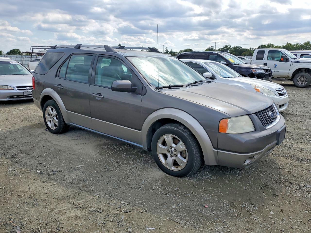 2005 FORD FREESTYLE