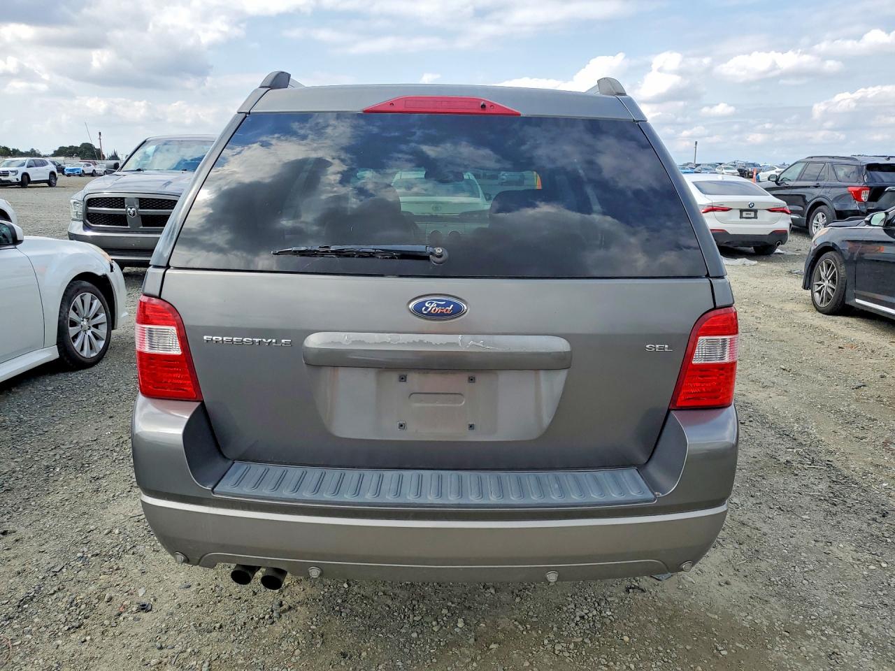 2005 FORD FREESTYLE