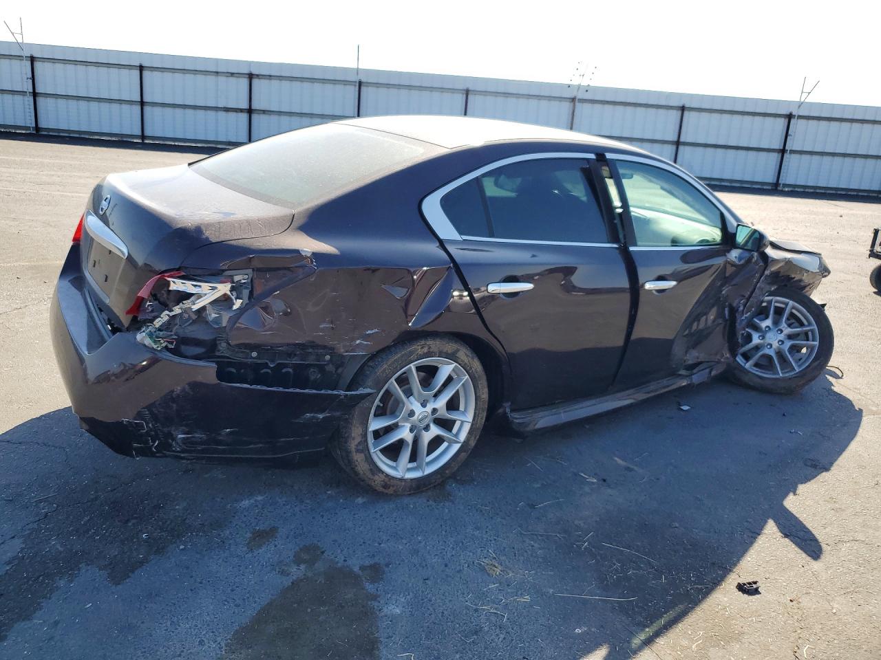 2011 NISSAN MAXIMA