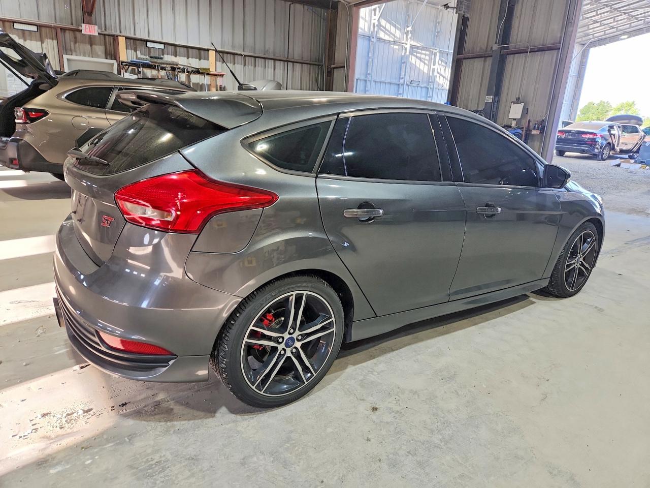 2017 FORD FOCUS