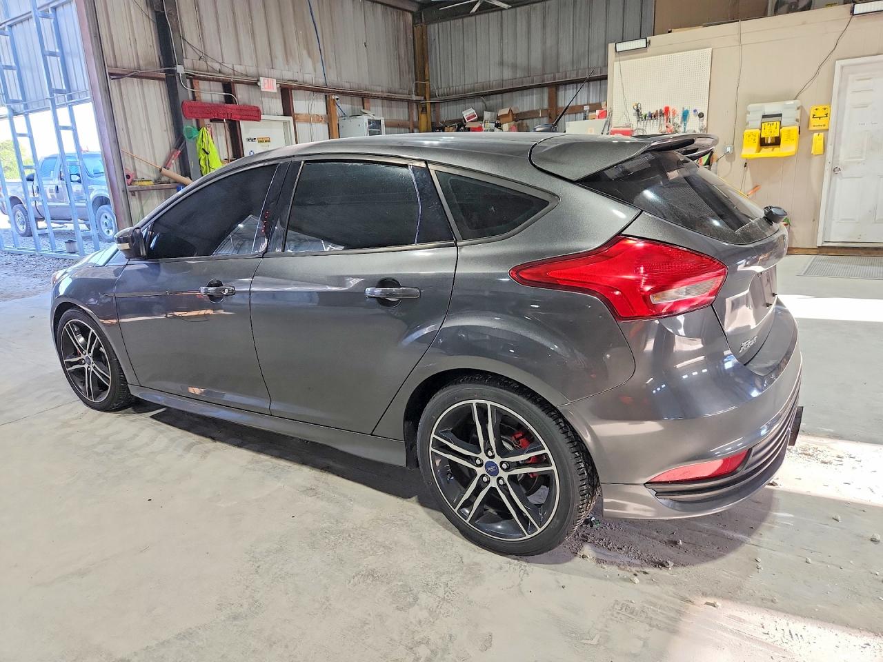 2017 FORD FOCUS