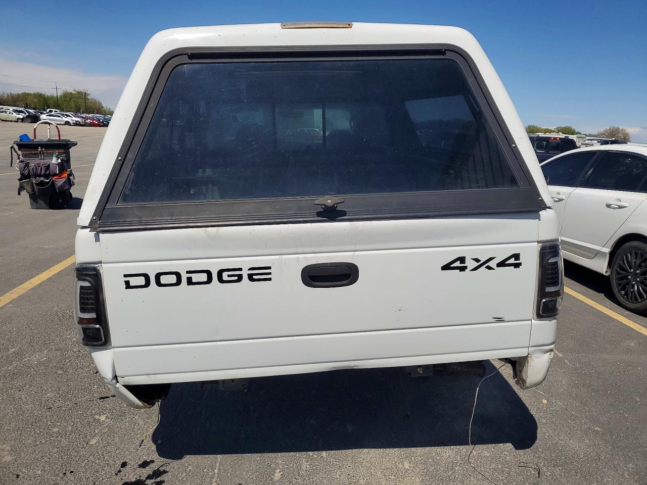 2001 DODGE DAKOTA