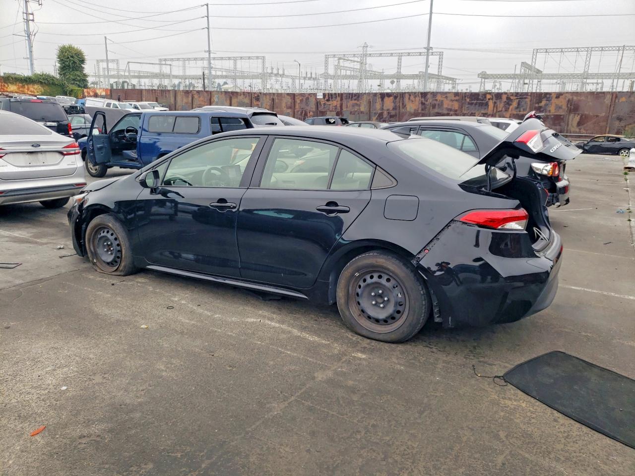 2023 TOYOTA COROLLA