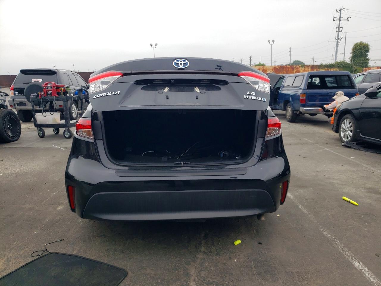 2023 TOYOTA COROLLA