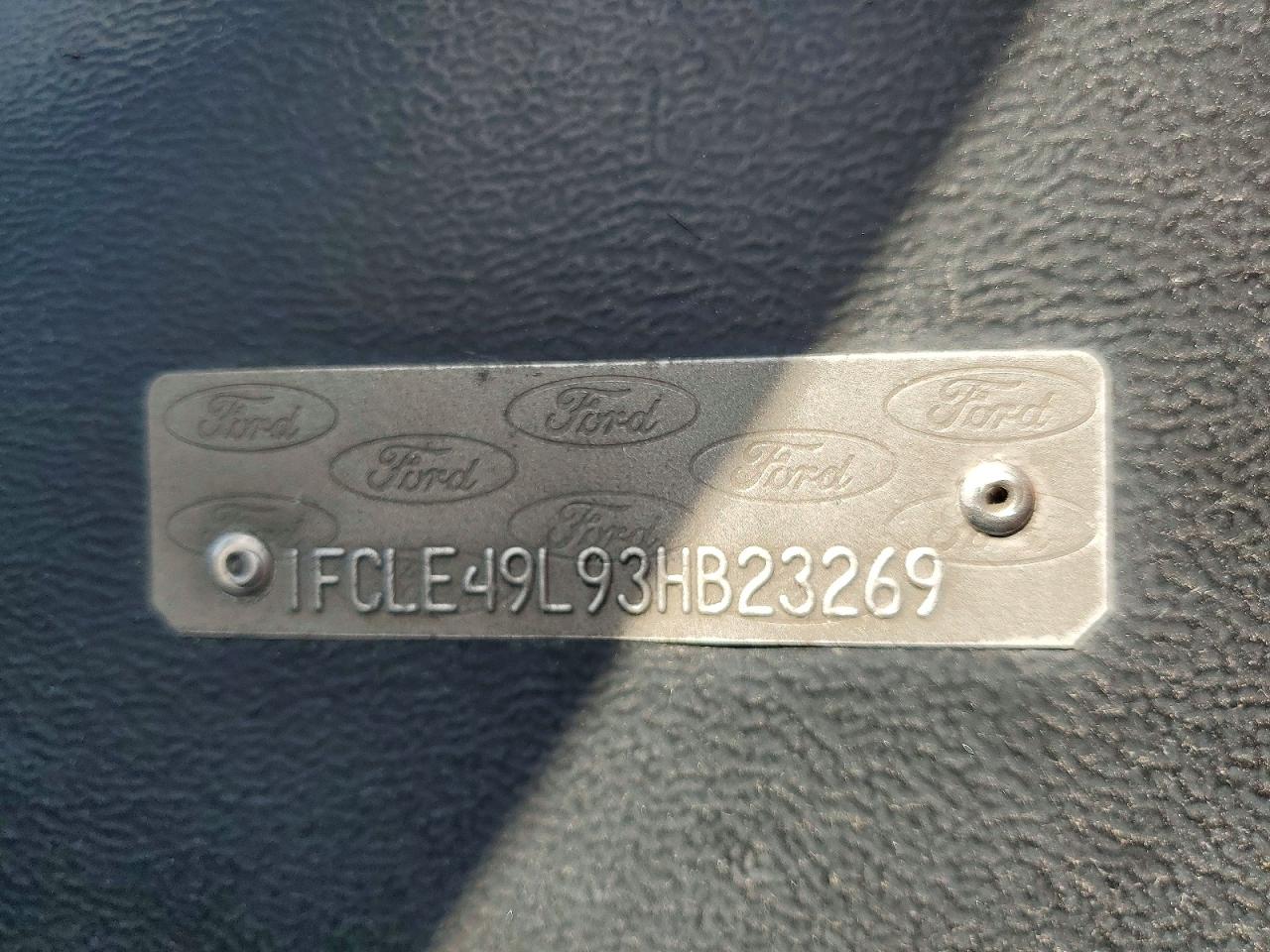 2003 FORD E450