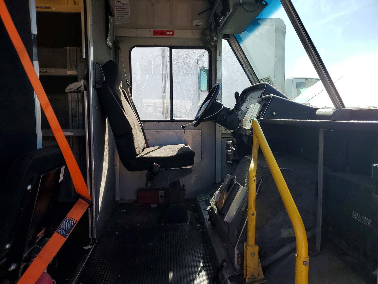 2003 FORD E450