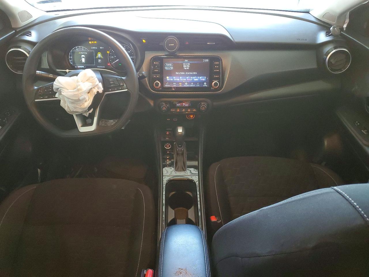 2022 NISSAN KICKS
