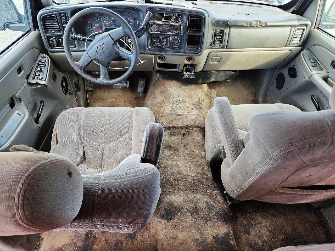 2004 CHEVROLET TAHOE