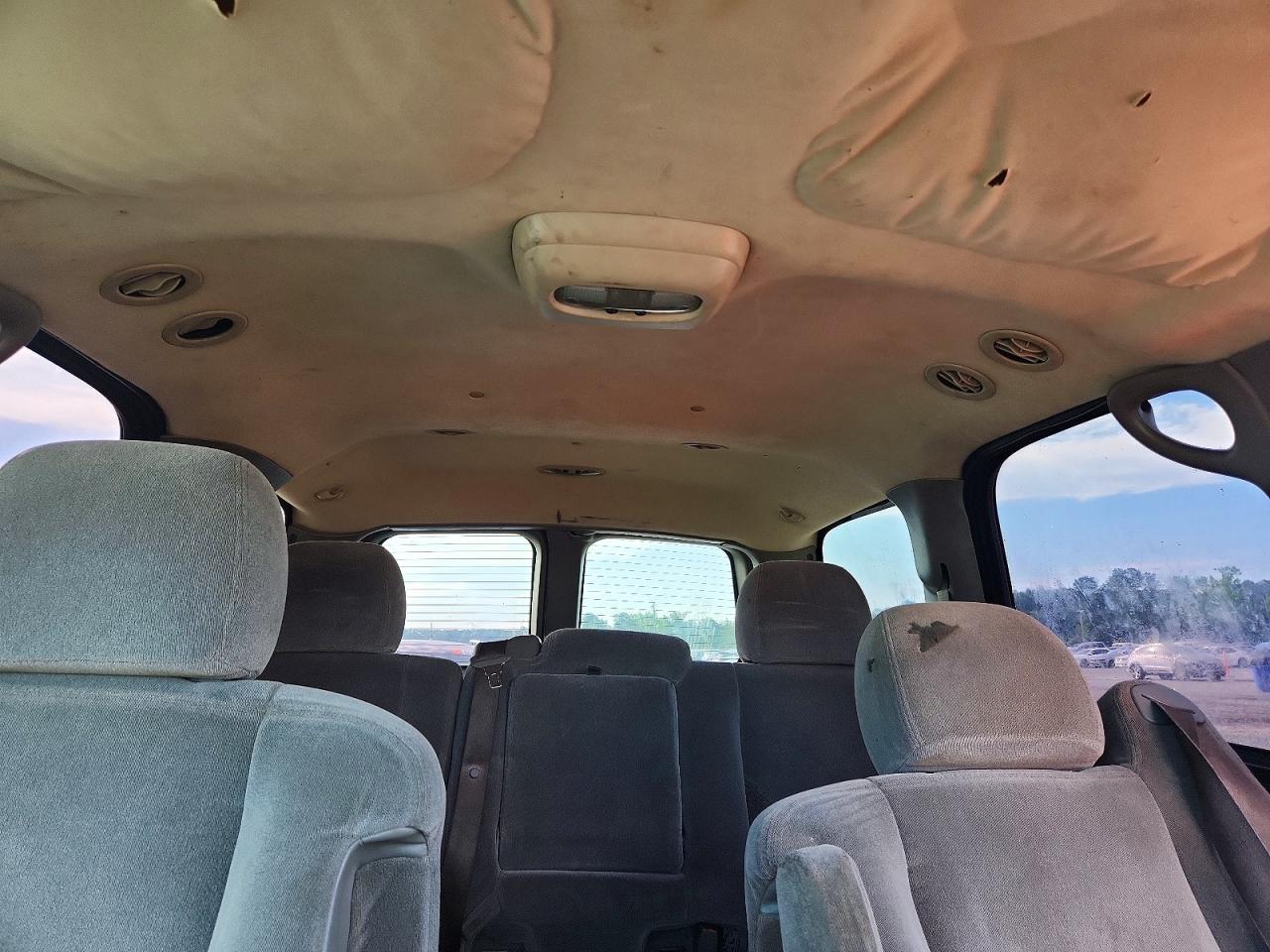 2004 CHEVROLET TAHOE