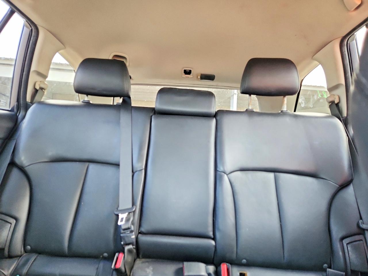 2010 SUBARU OUTBACK