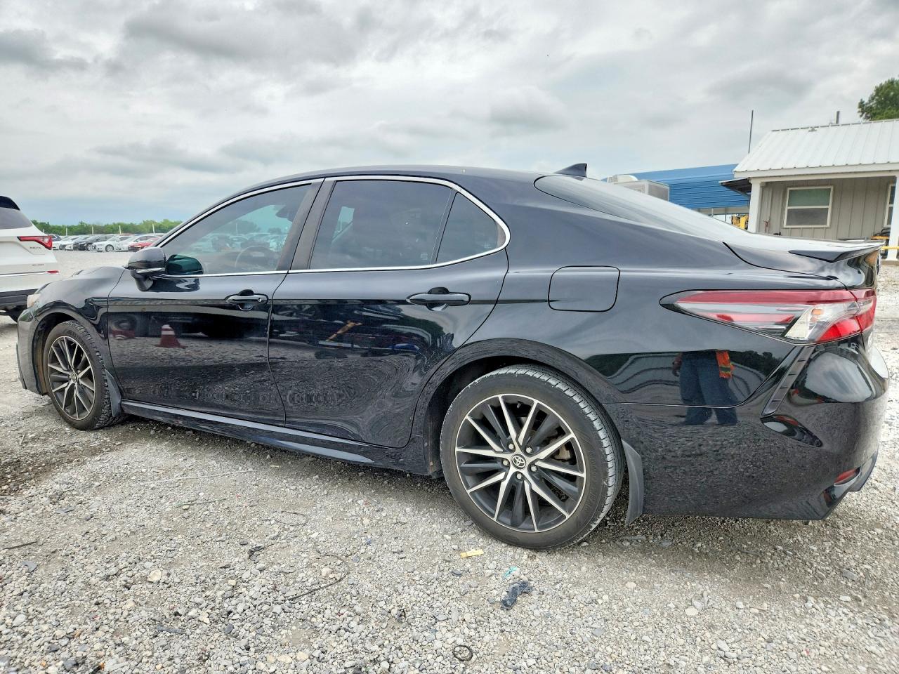 2021 TOYOTA CAMRY