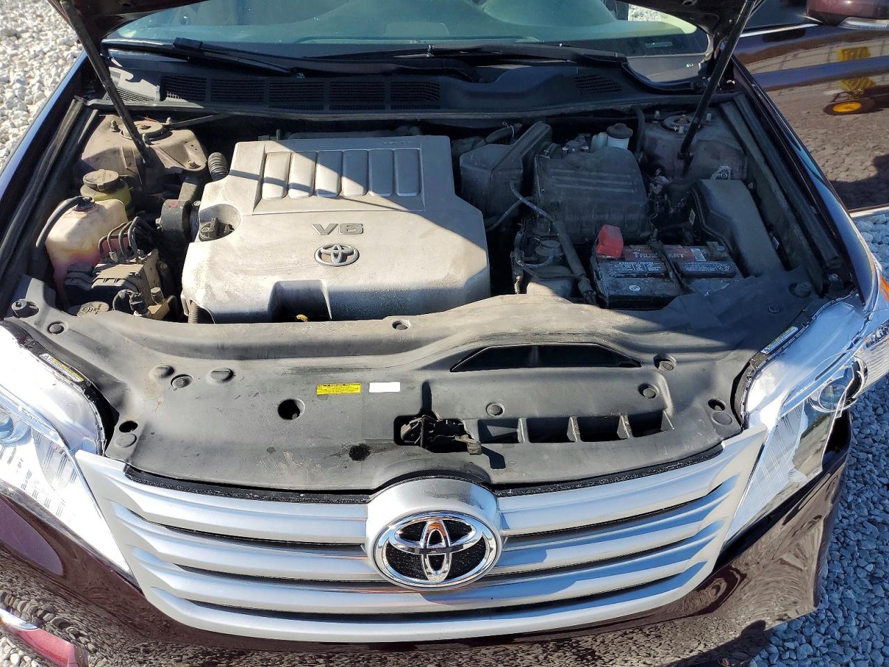 2011 TOYOTA AVALON