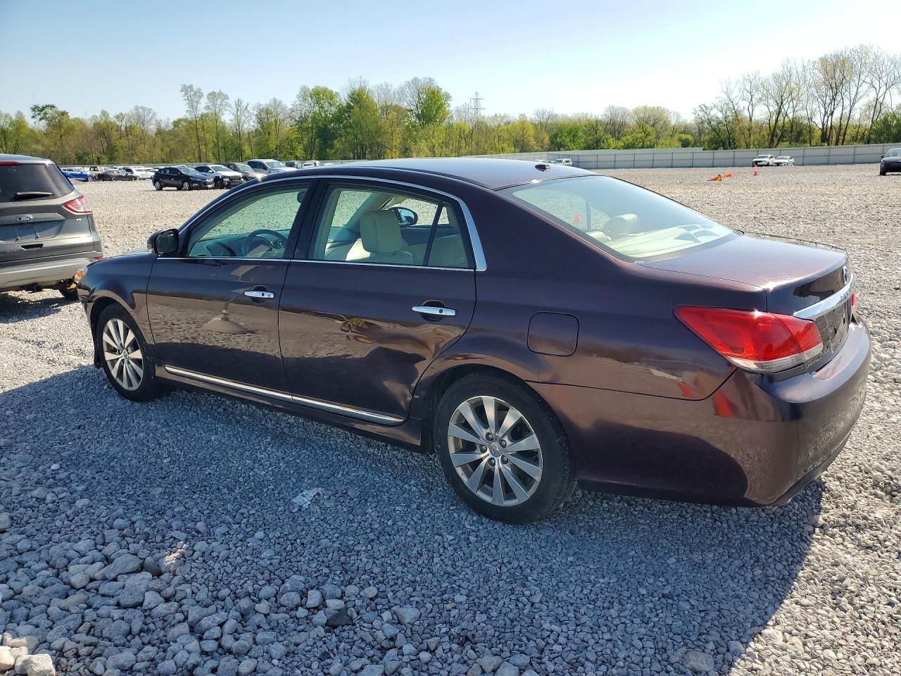 2011 TOYOTA AVALON