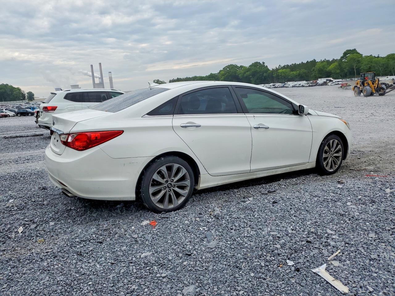 2011 HYUNDAI SONATA