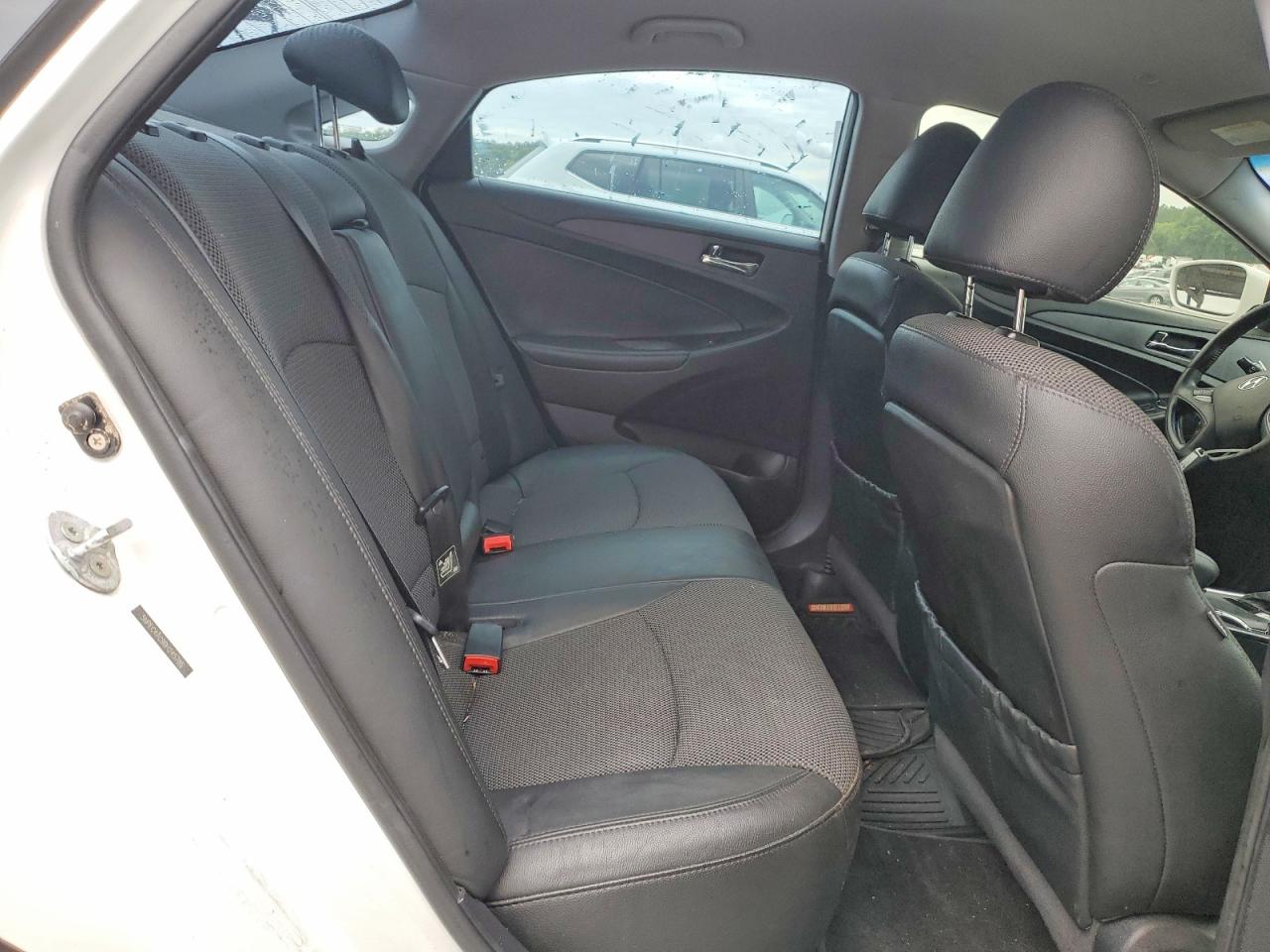 2011 HYUNDAI SONATA