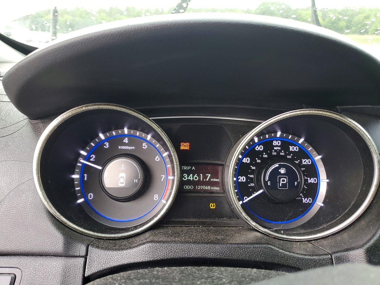 2011 HYUNDAI SONATA