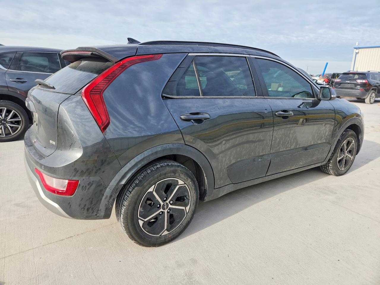 2024 KIA NIRO