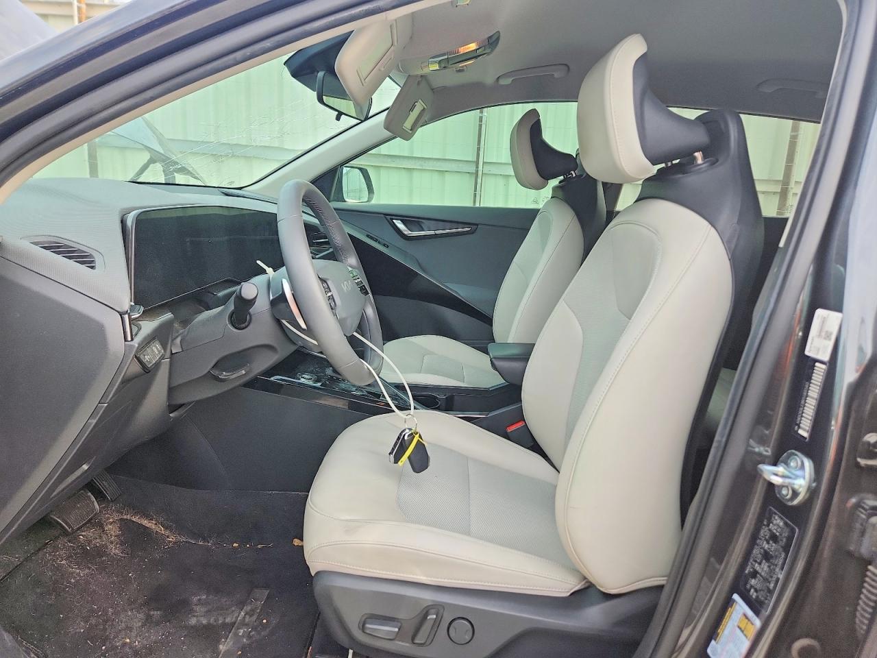 2024 KIA NIRO