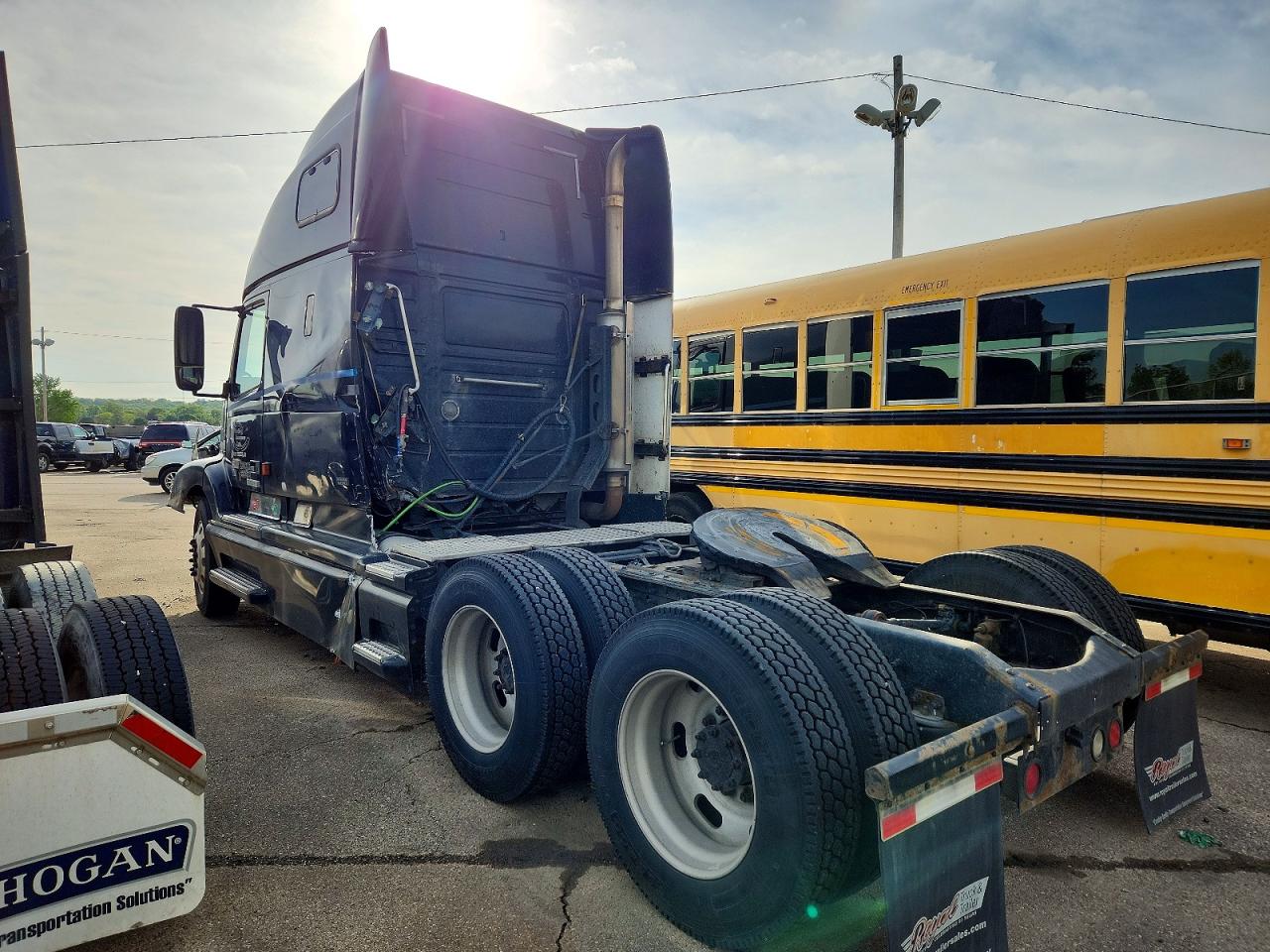 2000 VOLVO VN