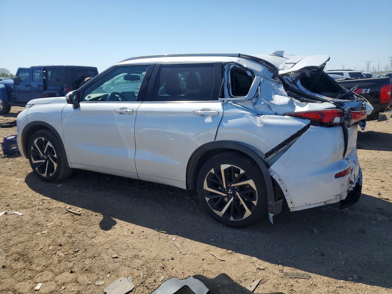 2022 MITSUBISHI OUTLANDER