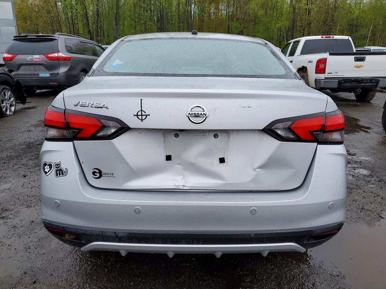 2021 NISSAN VERSA