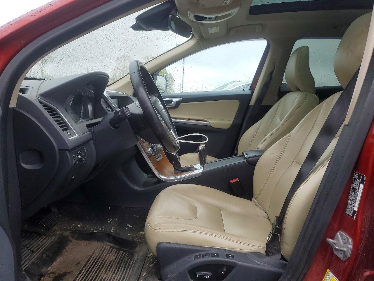 2017 VOLVO XC60
