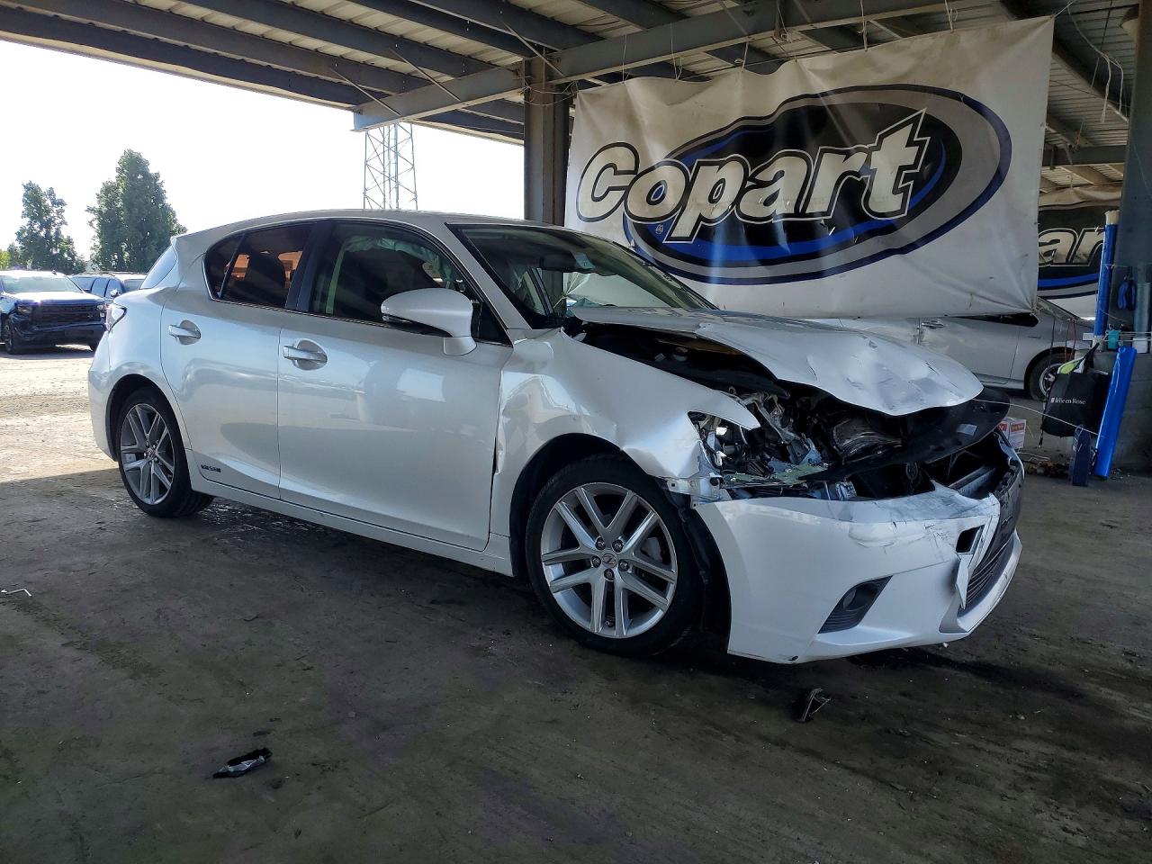 2015 LEXUS CT 200