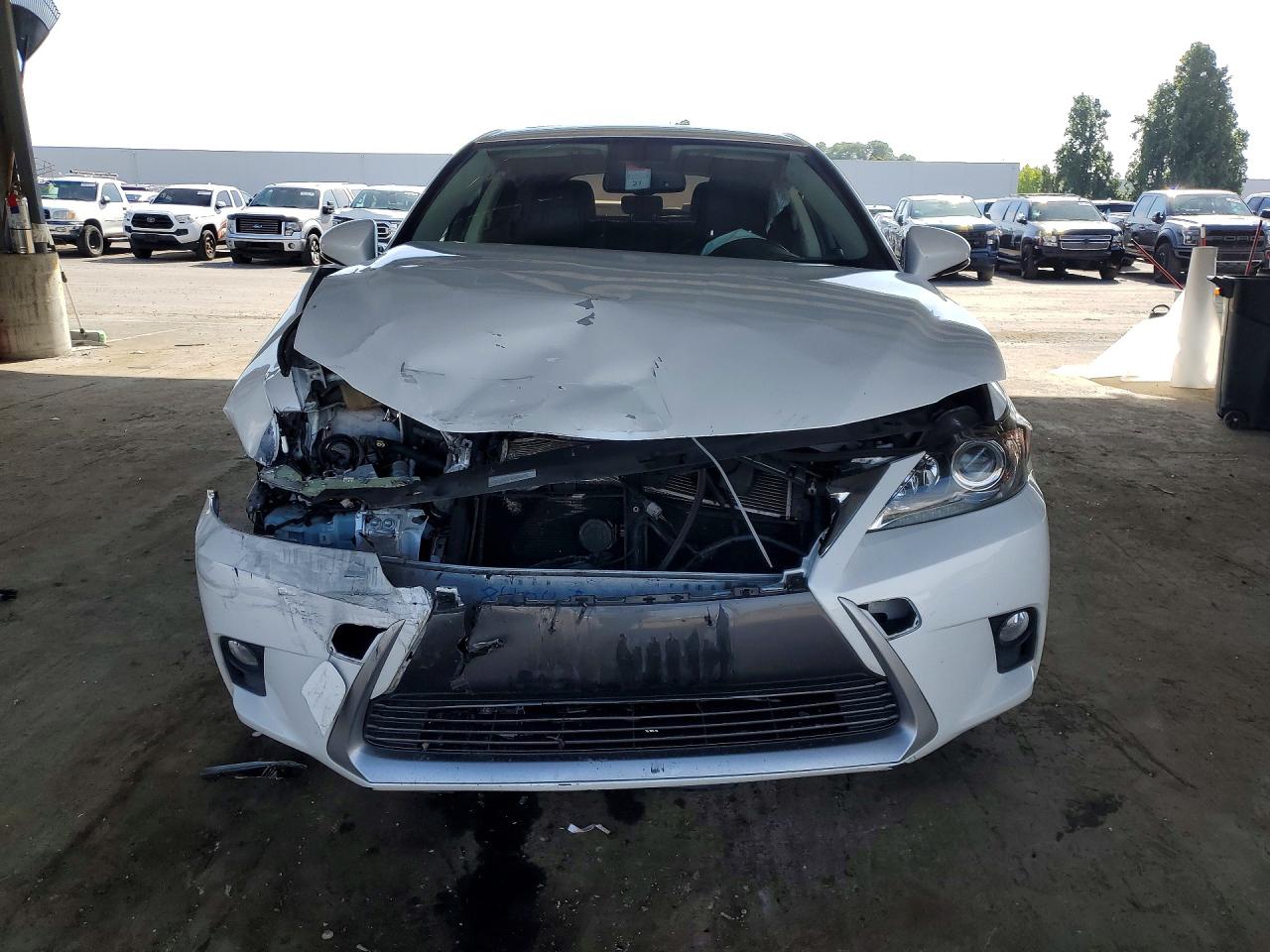 2015 LEXUS CT 200