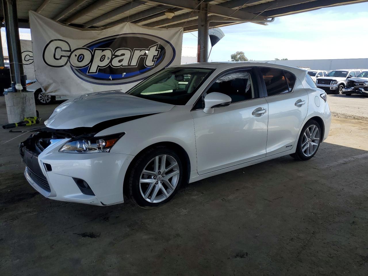 2015 LEXUS CT 200