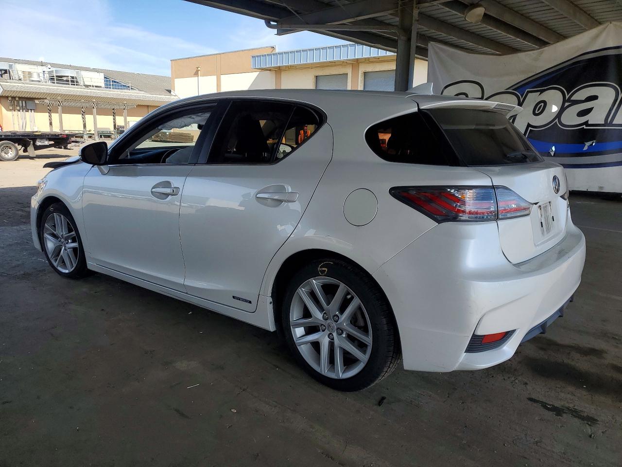 2015 LEXUS CT 200