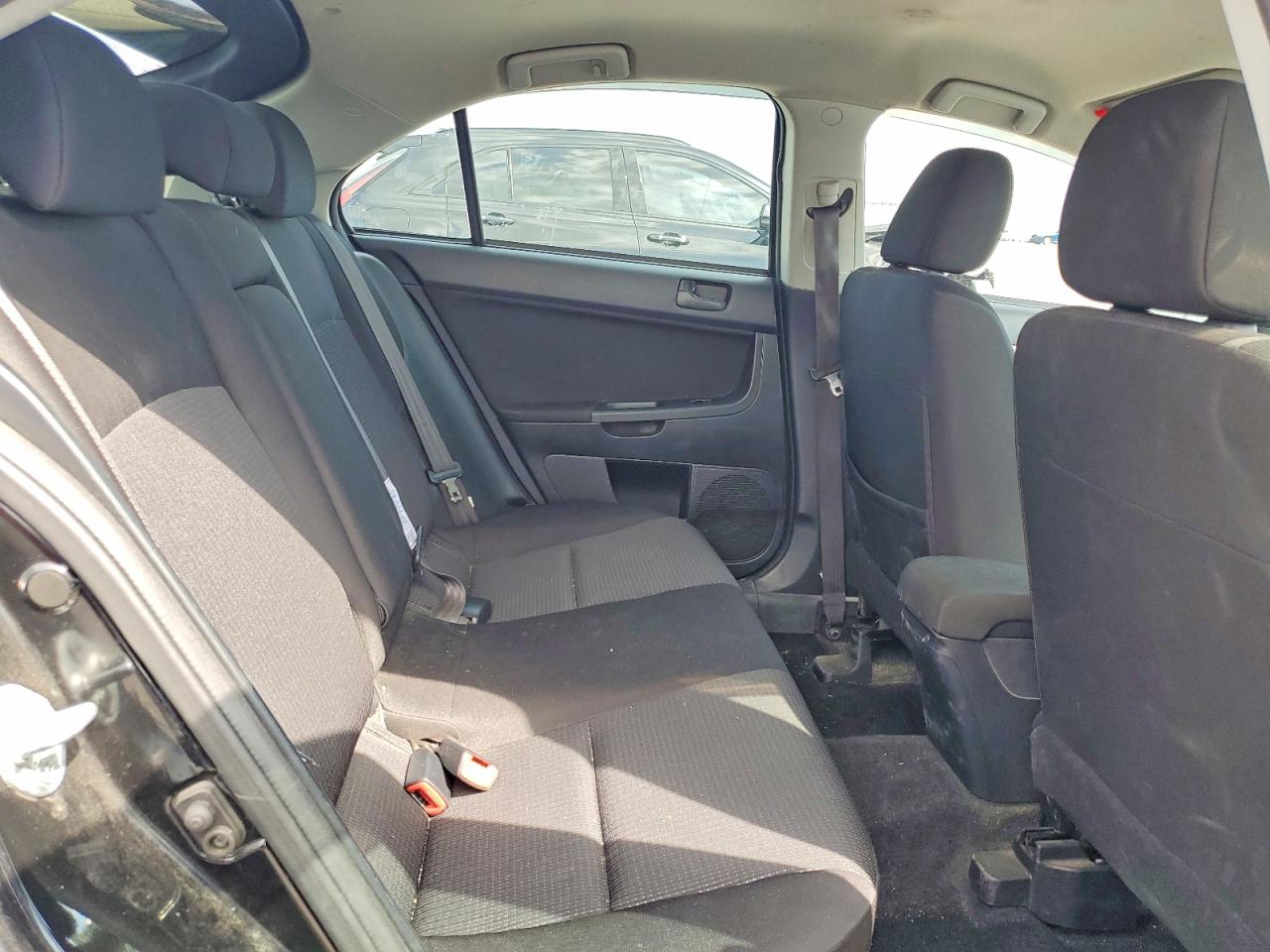 2011 MITSUBISHI LANCER