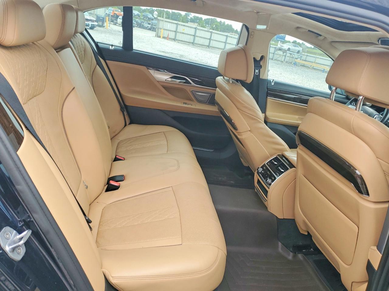 2016 BMW 7 SERIES