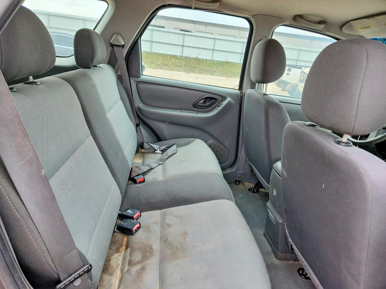 2003 FORD ESCAPE