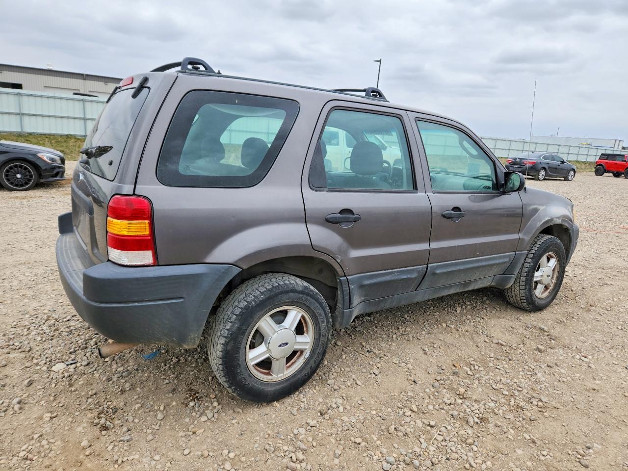 2003 FORD ESCAPE