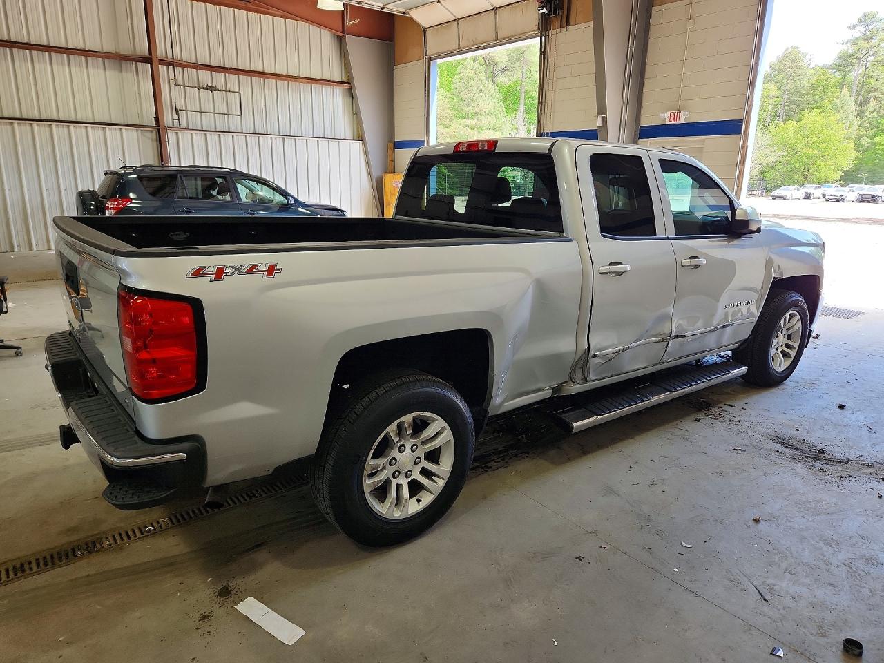 2017 CHEVROLET SILVERADO