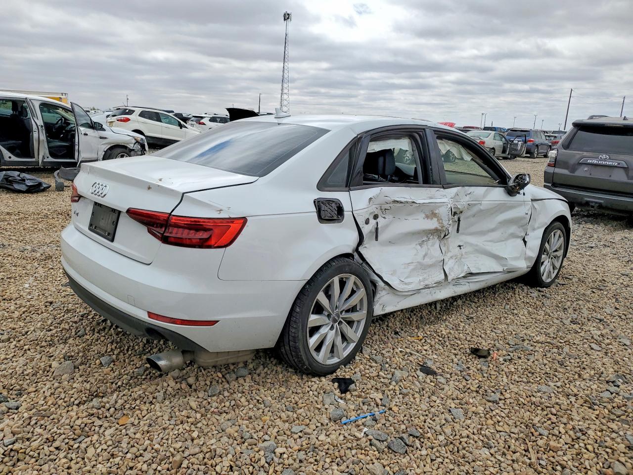 2017 AUDI A4