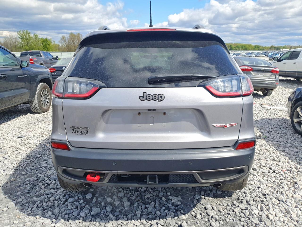 2019 JEEP CHEROKEE