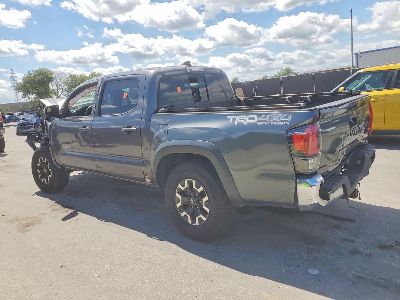 2017 TOYOTA TACOMA