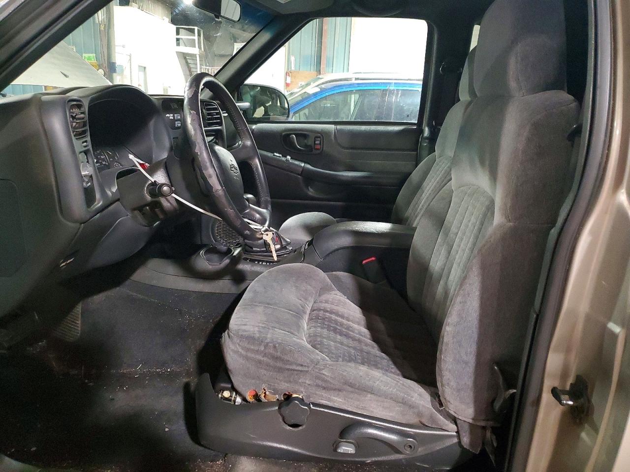 2002 CHEVROLET BLAZER