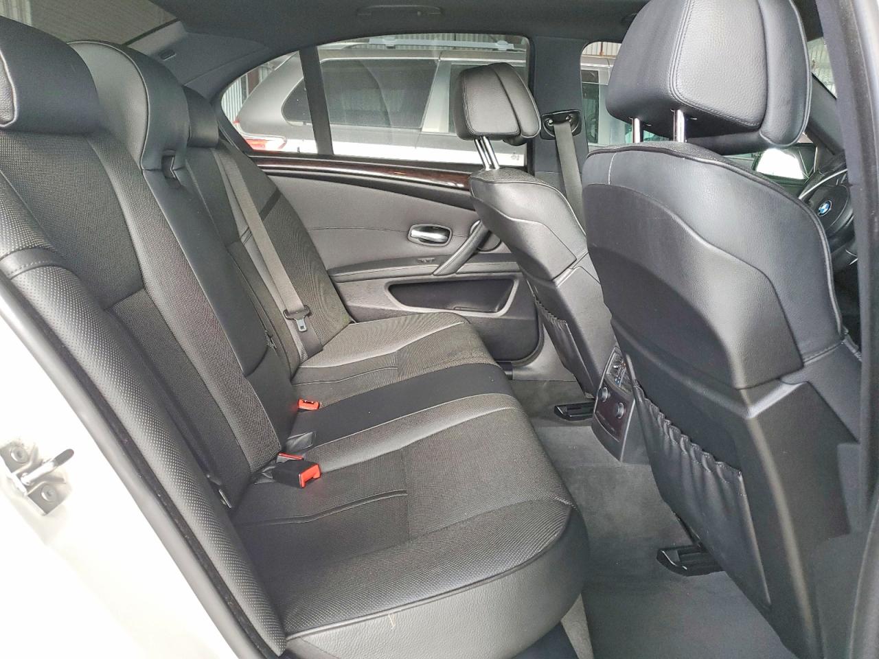2010 BMW 5 SERIES