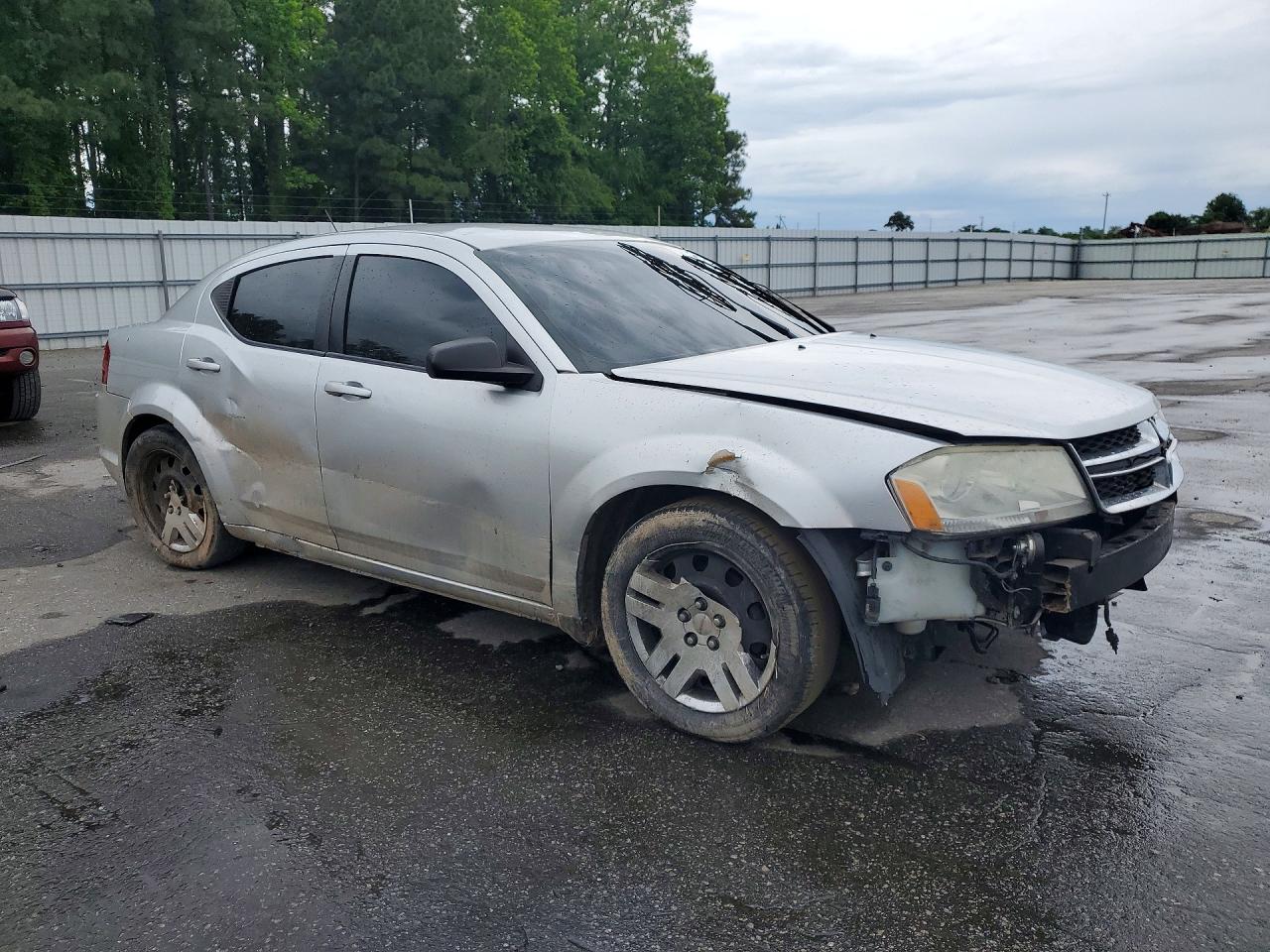 2012 DODGE AVENGER