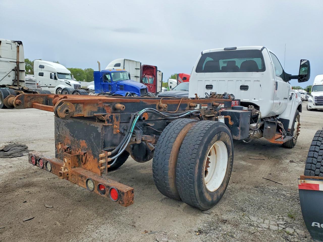 2017 FORD F650