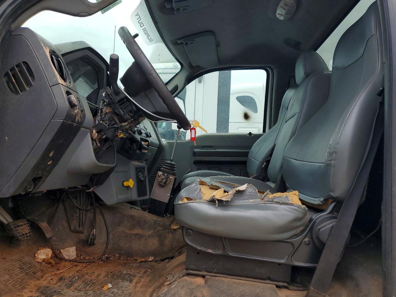 2017 FORD F650