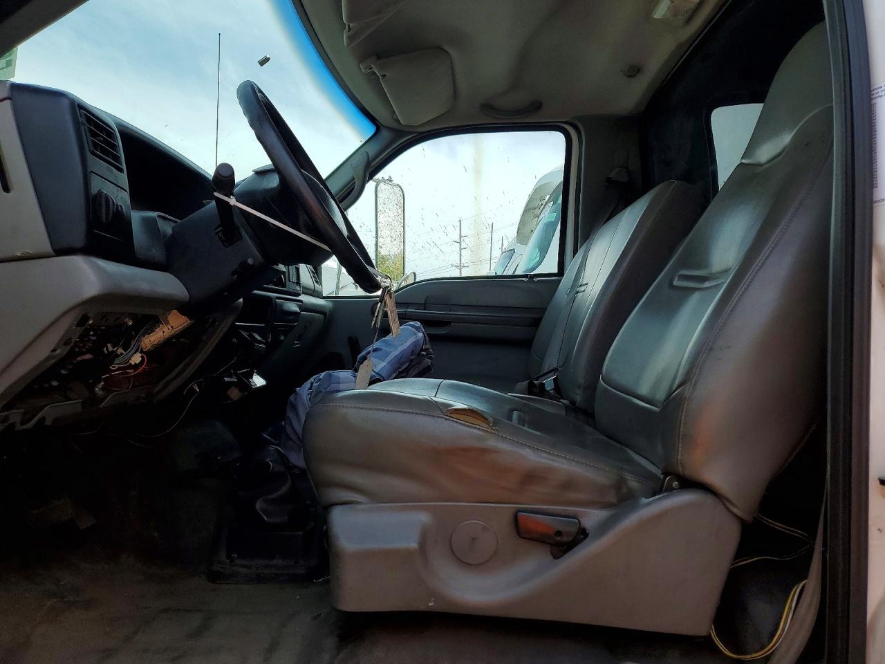 2007 FORD F650