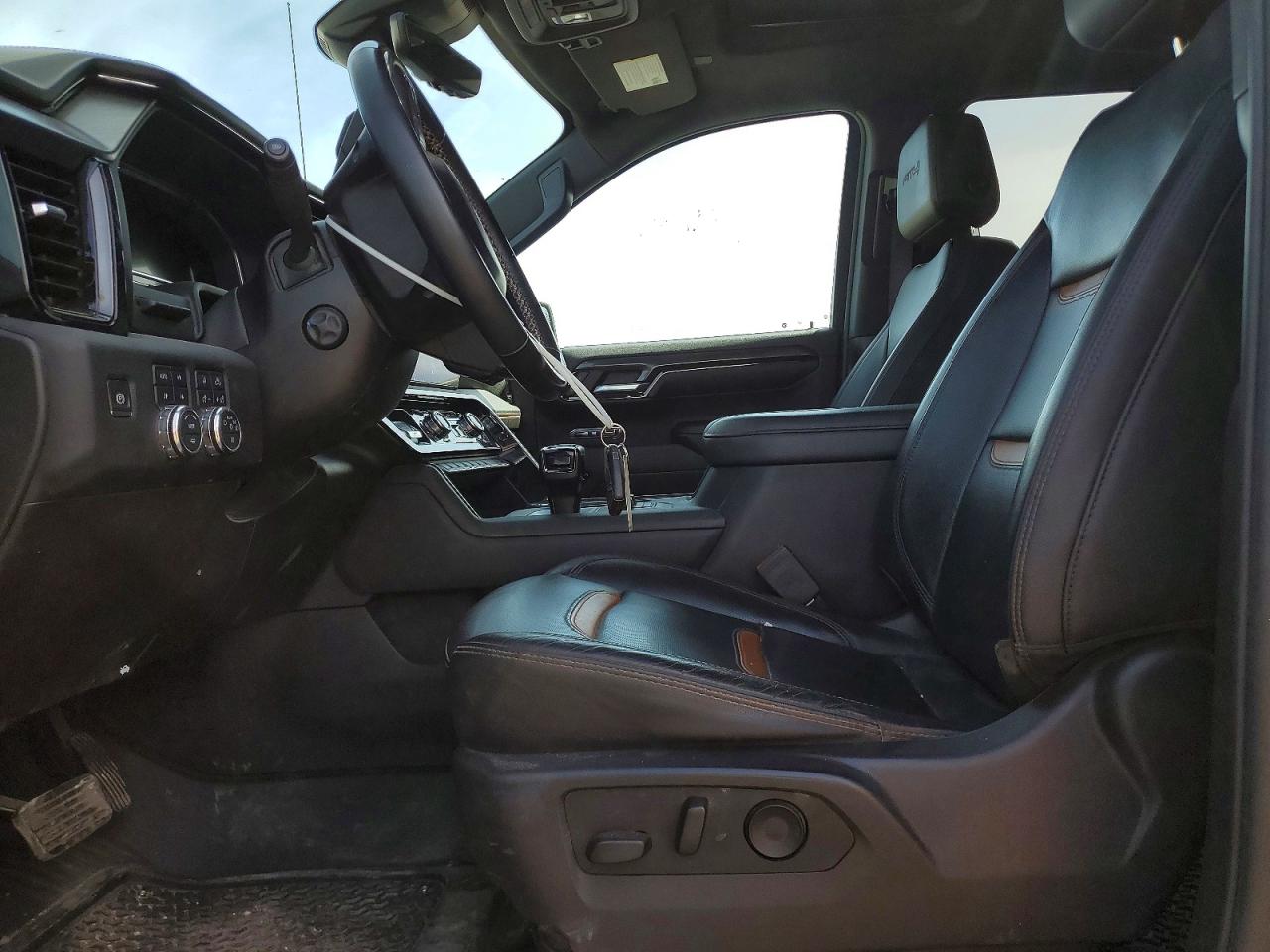 2024 GMC SIERRA