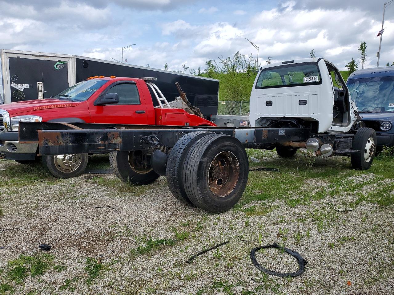 2015 FORD F750